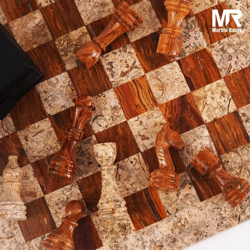 Board Game with 32 Chess Pieces, 2 Extra Queens & Storage Box, Luxury Travel Game, Elegant Gift for Home Decor